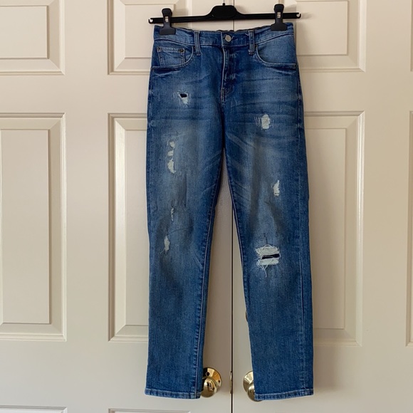 Distressed jeans - Picture 2 of 10